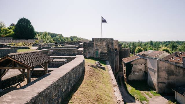 La Forteresse